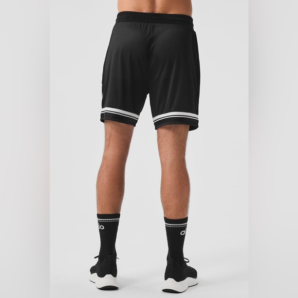 Alo Yoga 7" Key Mesh Basketball Short - Picture 2 of 3